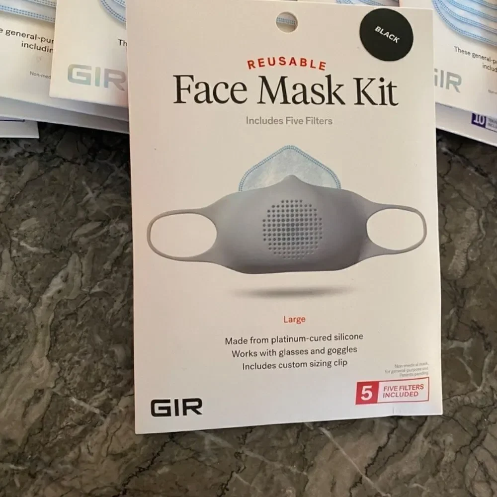GIR Silicone Reusable Face Mask Kit L Black with 20 packs of 10 Filters NWT